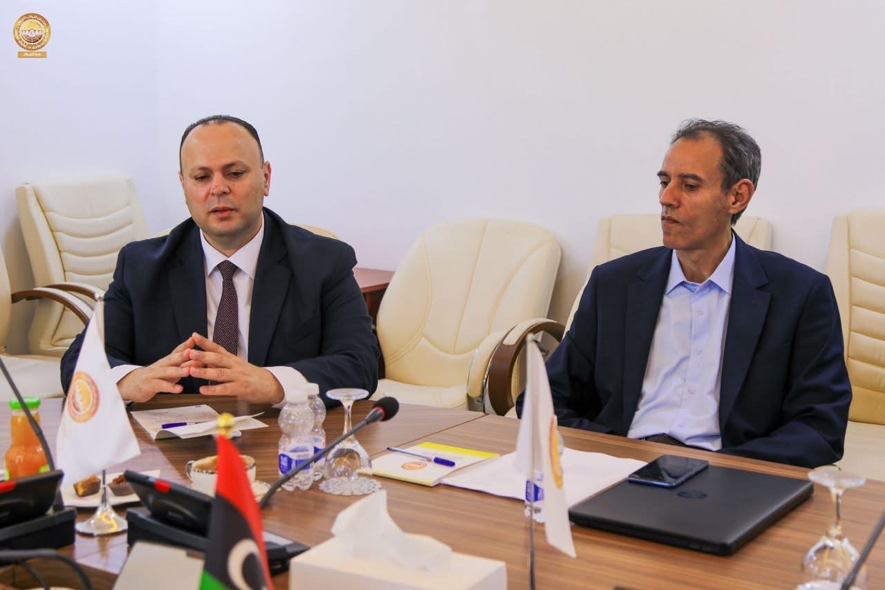 لجنة برلمانية تبحث تحديث قوانين الاتصالات والفضاء الرقمي وتعزيز الأمن السيبراني