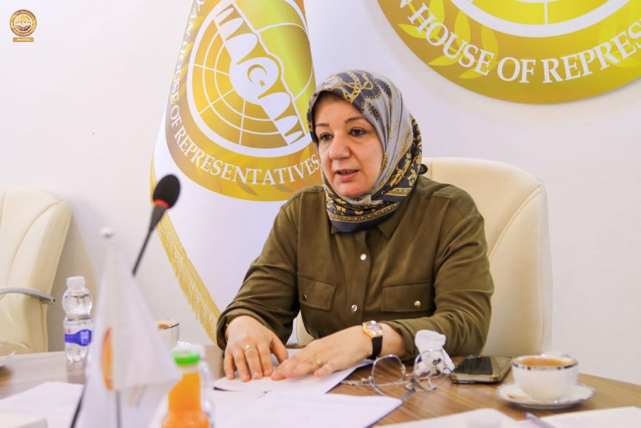 لجنة برلمانية تبحث تحديث قوانين الاتصالات والفضاء الرقمي وتعزيز الأمن السيبراني