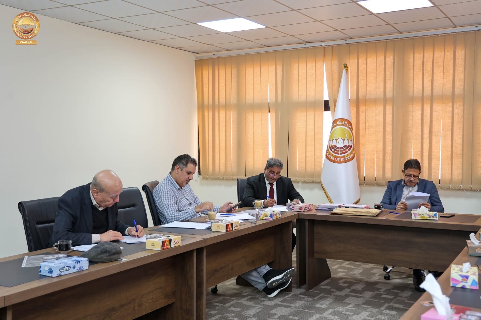 اللجنة التشريعية والدستورية بمجلس النواب تناقش مشاريع القوانين وتصدر توصياتها