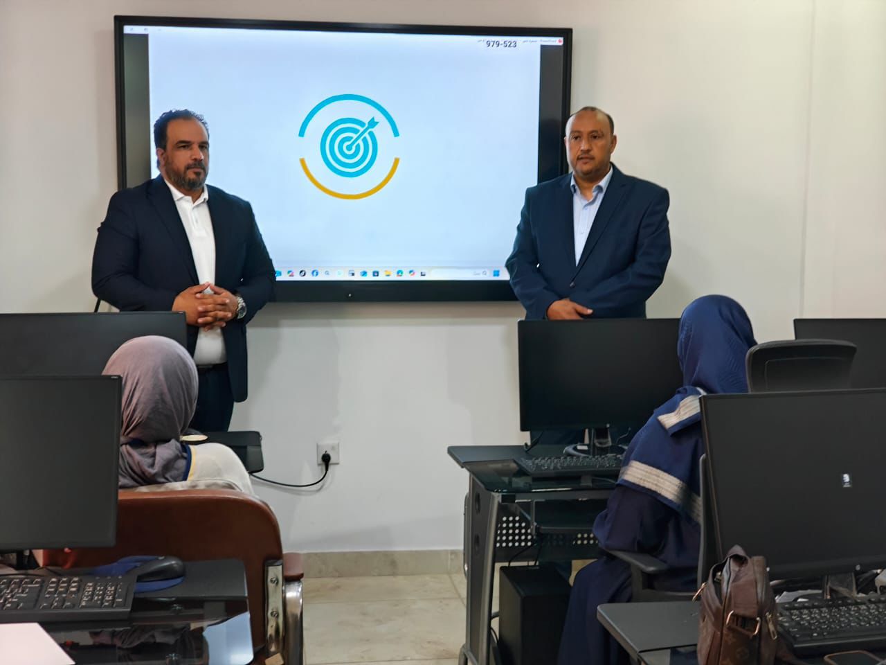 مركز التدريب الصحفي بمؤسسة الخدمات الإعلامية يطلق ورشة “الإدارة الحديثة” لرفع كفاءة الأداء المؤسسي
