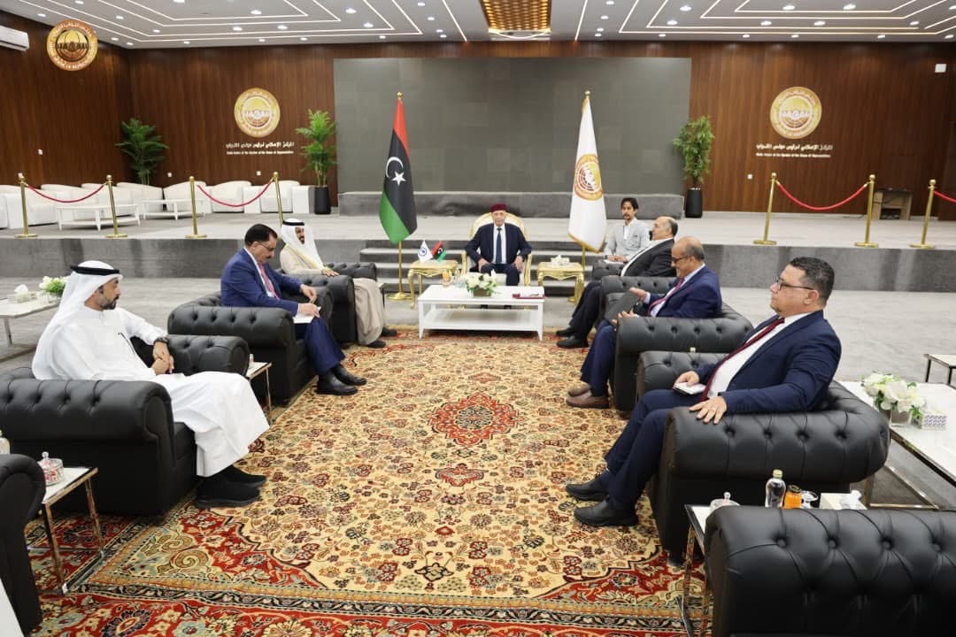 رئيس مجلس النواب يلتقي النائب الأول لرئيس المجلس البرلماني الآسيوي الأفريقي
