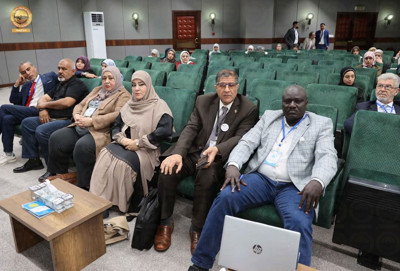 اختتام أعمال المؤتمر الدولي الأول لكلية اللغات بمشاركة أكاديميين من مختلف الجامعات الليبية