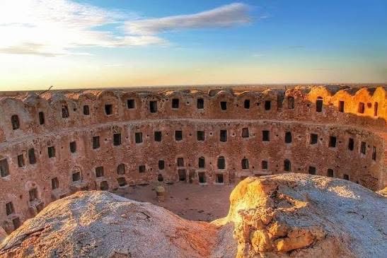 اليونسكو تدرج الجامع العتيق بأوجلة وقصر الحاج ضمن القائمة التمهيدية للتراث العالمي