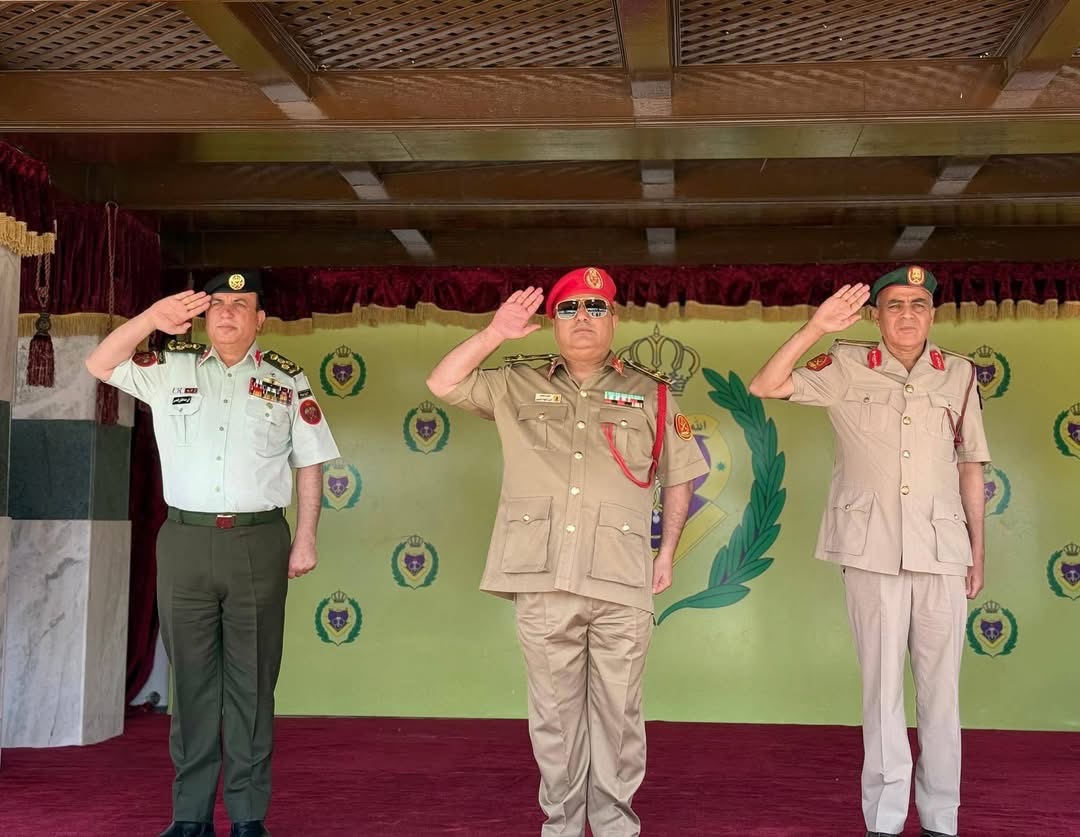 الأمين العام للقيادة العامة يشهد تخريج 94 ضابطًا ليبيًا بالأردن