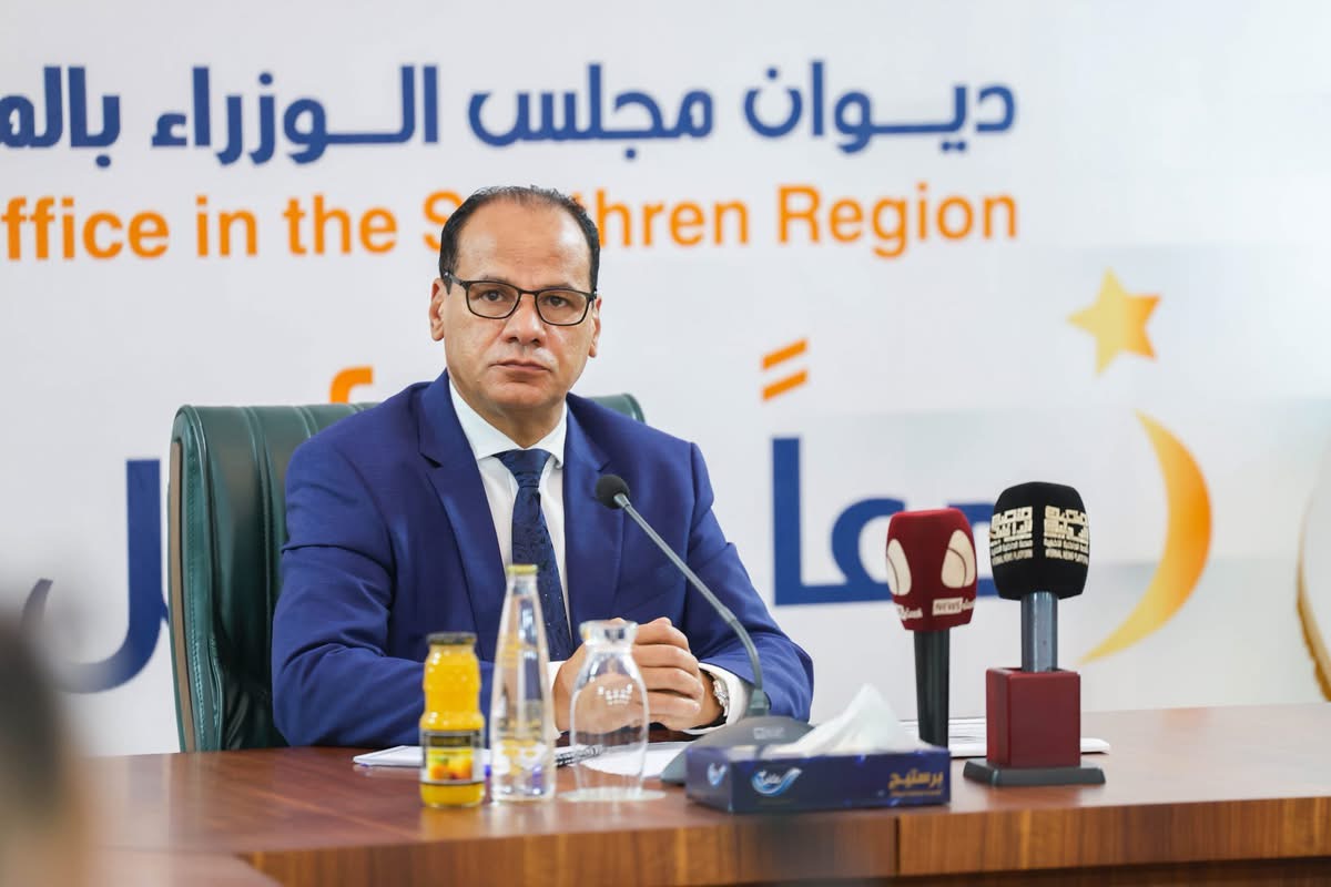 حومة يهنئ القيادة العامة بنجاح تمرين «الكرامة 2» ويشيد بجاهزية القوات المسلحة