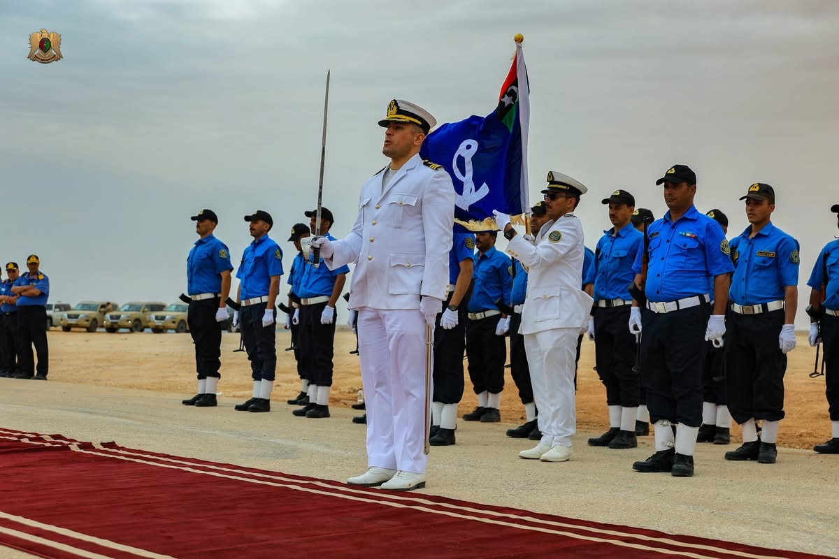 القوات البحرية تنفذ مهام قتالية وتأمين المياه الإقليمية ضمن مناورات “درع الكرامة 2”