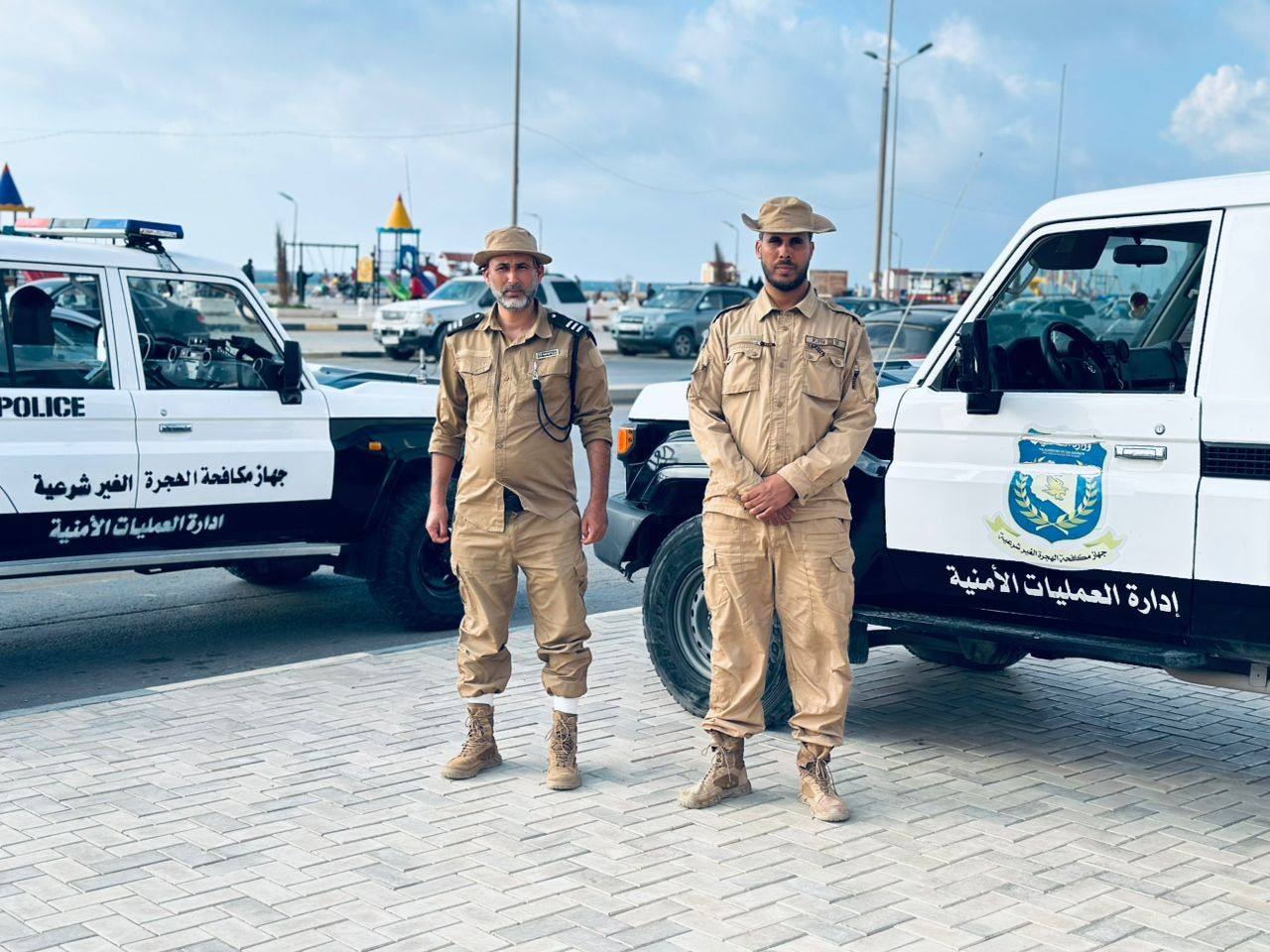 مكافحة الهجرة غير الشرعية يضبط  (47) مهاجراً غير شرعي في بنغازي