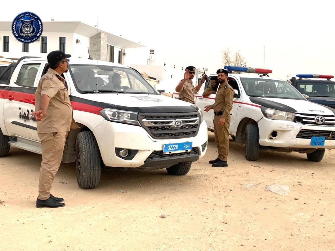 الدقن: ترحيل عدد من المهاجرين غير الشرعيين إلى مركز الإيواء ببنغازي