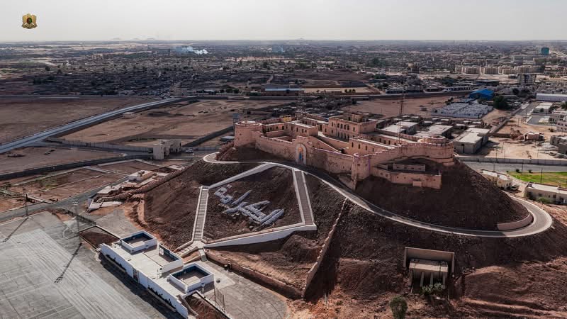 نائب القائد العام للقوات المسلحة الفريق اول ركن صدام حفتر يتفقد المنطقة العسكرية الجنوبية