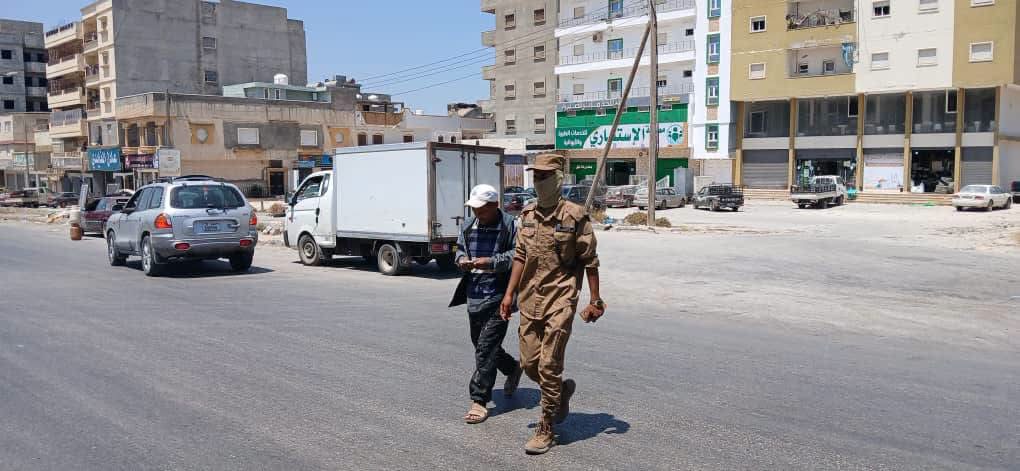 جهاز مكافحة الهجرة غير الشرعية بالبيضاء يضبط مهاجرين مخالفين ويواصل تنفيذ خطته الأمنية