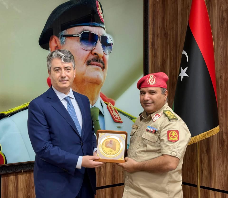 الامين العام  للقياده العامة يستقبل القنصل الإيطالي الجديد في بنغازي لبحث تعزيز التعاون المشترك