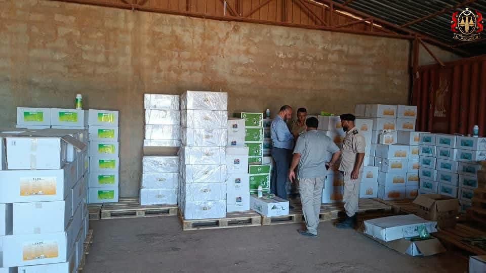 النيابة العامة تضبط كميات كبيرة من المبيدات الزراعية المحظورة في بنغازي