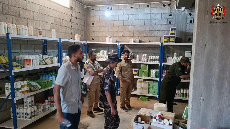 النيابة العامة تضبط كميات كبيرة من المبيدات الزراعية المحظورة في بنغازي