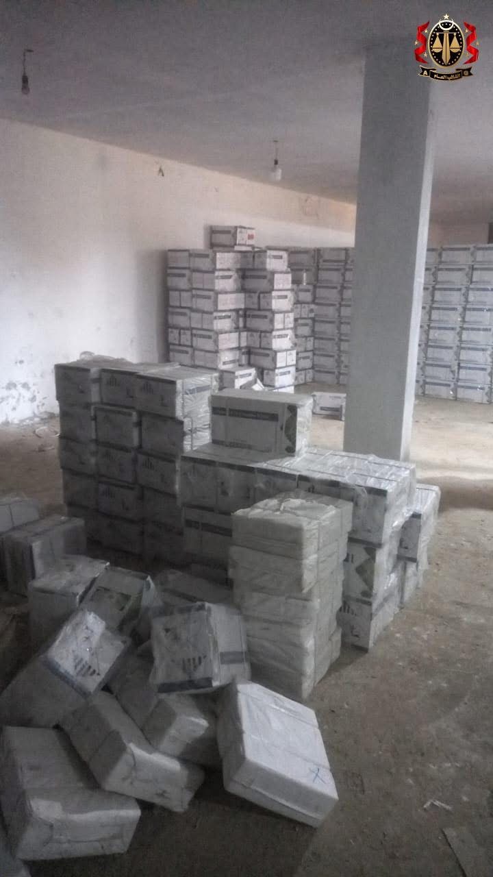 النيابة العامة تضبط كميات كبيرة من المبيدات الزراعية المحظورة في بنغازي