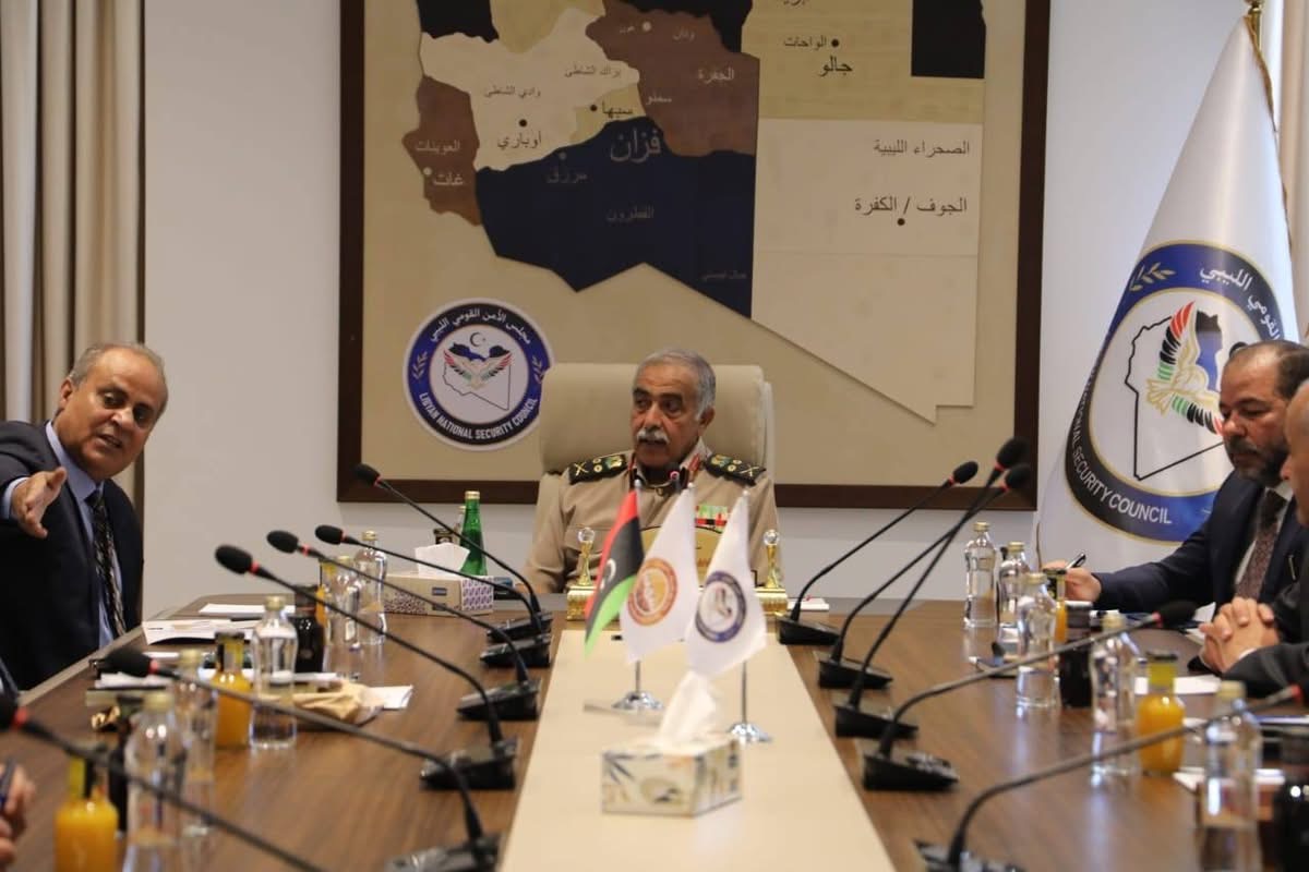 مستشار الامن القومي  يبحث مع مجلس التخطيط الوطني توظيف الدراسات التنموية في دعم سياسات الأمن القومي