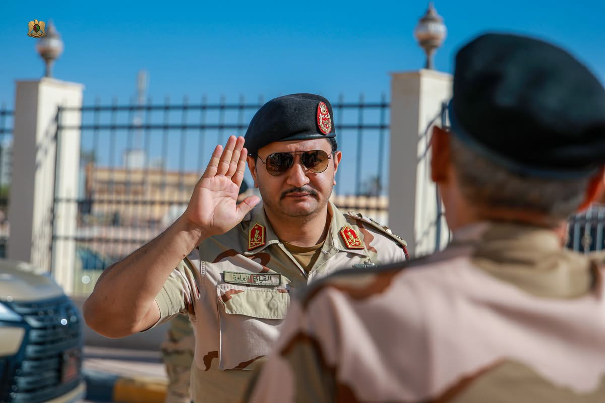نائب القائد العام للقوات المسلحة الفريق أول ركن صدام حفتر يتابع جاهزية الوحدات العسكرية بالمنطقة الجنوبية
