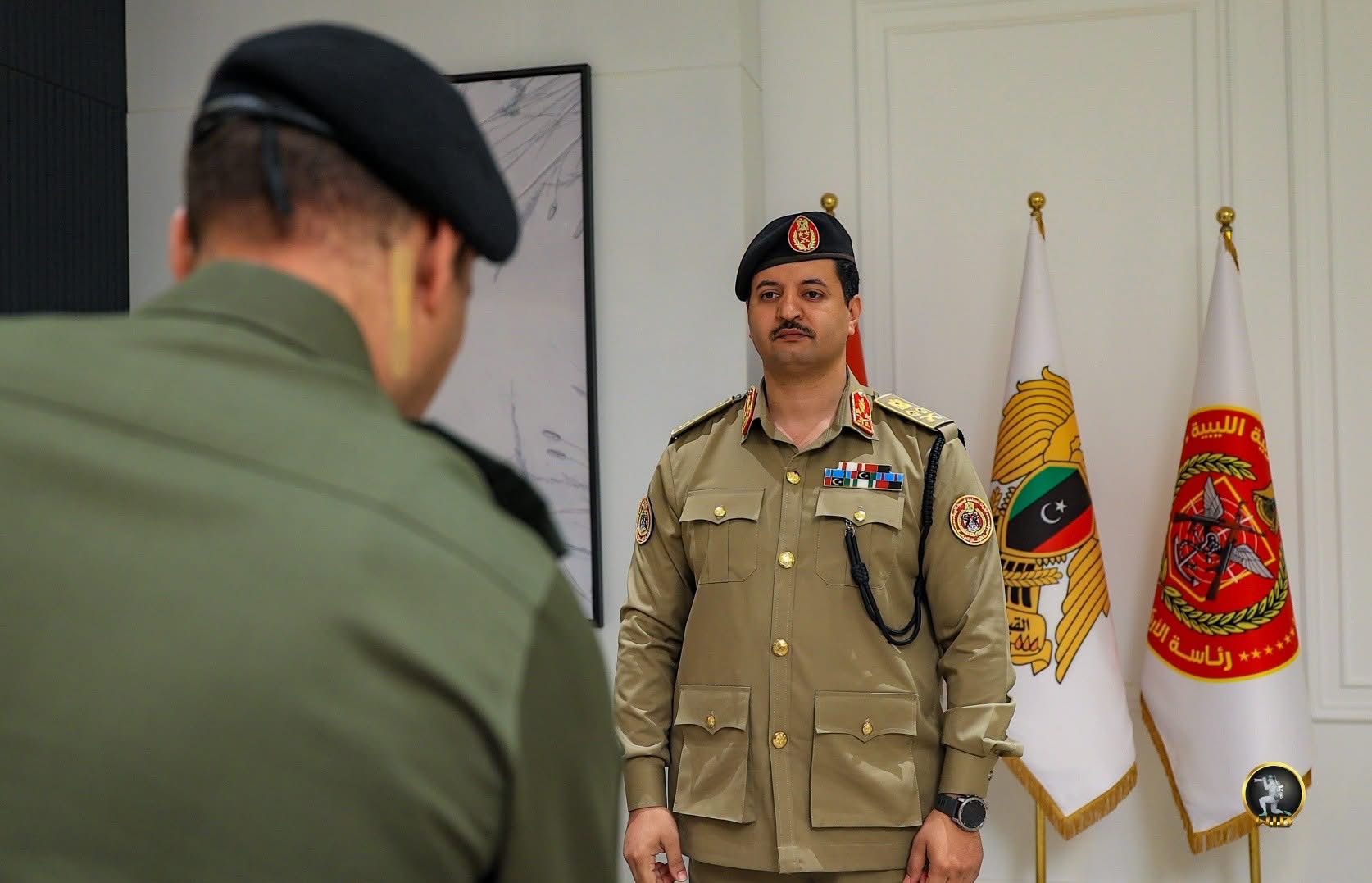 رئيس الأركان العامة للقوات المسلحة الفريق أول ركن خالد حفتر يشهد أداء القسم القانوني لضباط المحكمة العسكرية العليا