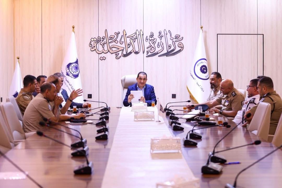 اللواء عصام أبوزريبة يعقد اجتماعًا لتعزيز التعاون لمكافحة المخدرات والظواهر السلبية بالمؤسسات التعليمية
