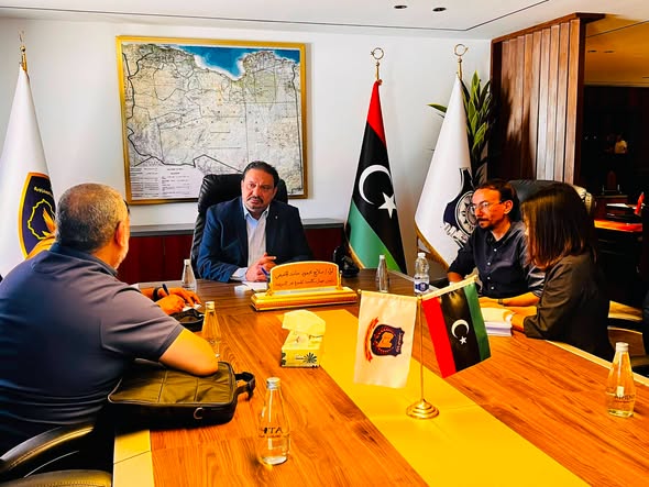 الخفيفي يبحث مع وفد المنظمة الدولية للهجرة تعزيز التعاون المشترك