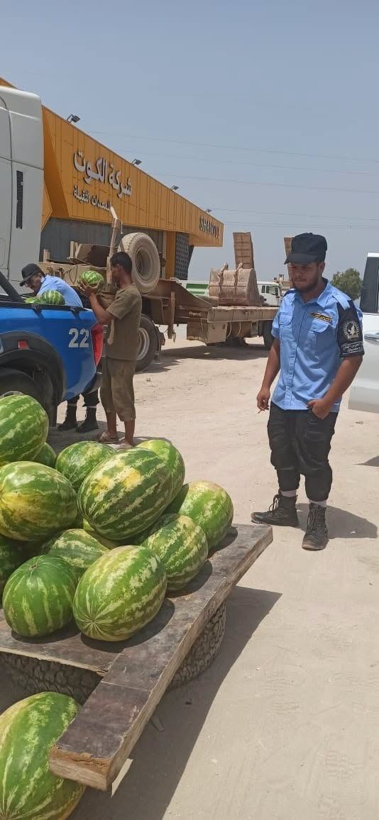 الحرس البلدي بنغازي يشن حملة على الباعة المتجولين ومخالفي إشغال الفضاء العام