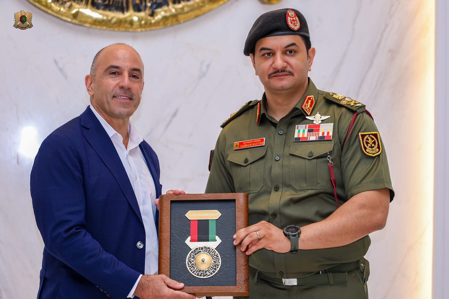 نائب القائد العام للقوات المسلحة الفريق اول صدام حفتر يبحث مع وفد من "الكونغرس" توحيد المؤسسة العسكرية وتأسيس غرفة عمليات مشتركة