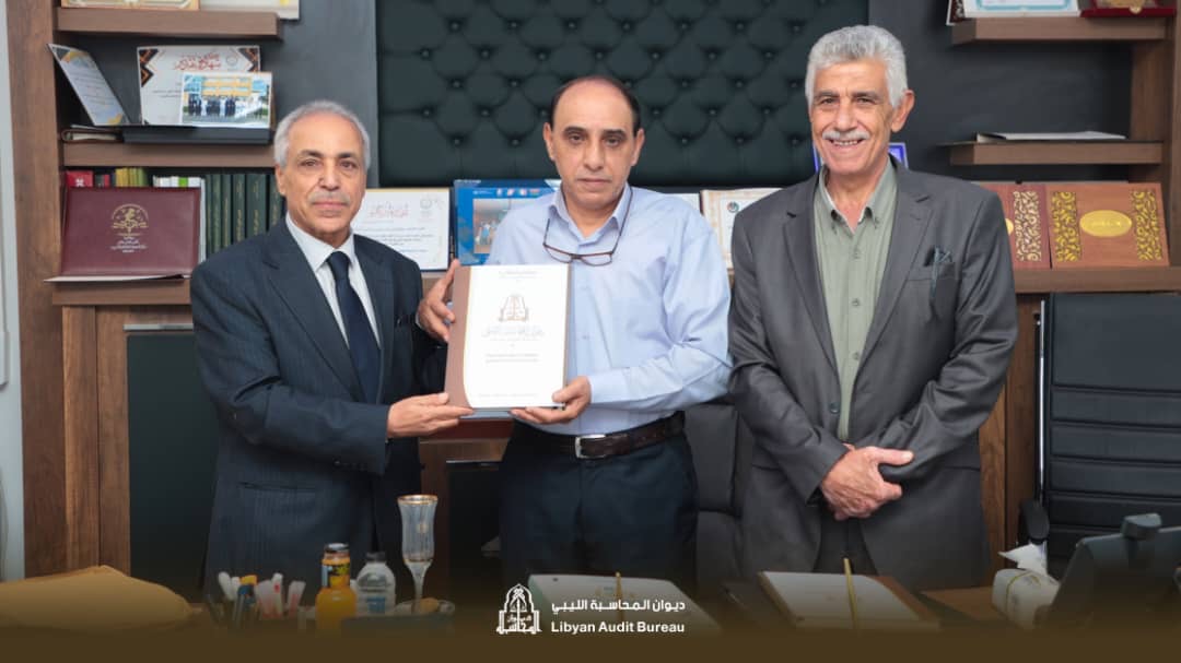 رئيس ديوان المحاسبة عمر عبدربه صالح يبحث مع المحامي العام بالجبل الأخضر تعزيز التعاون الرقابي 