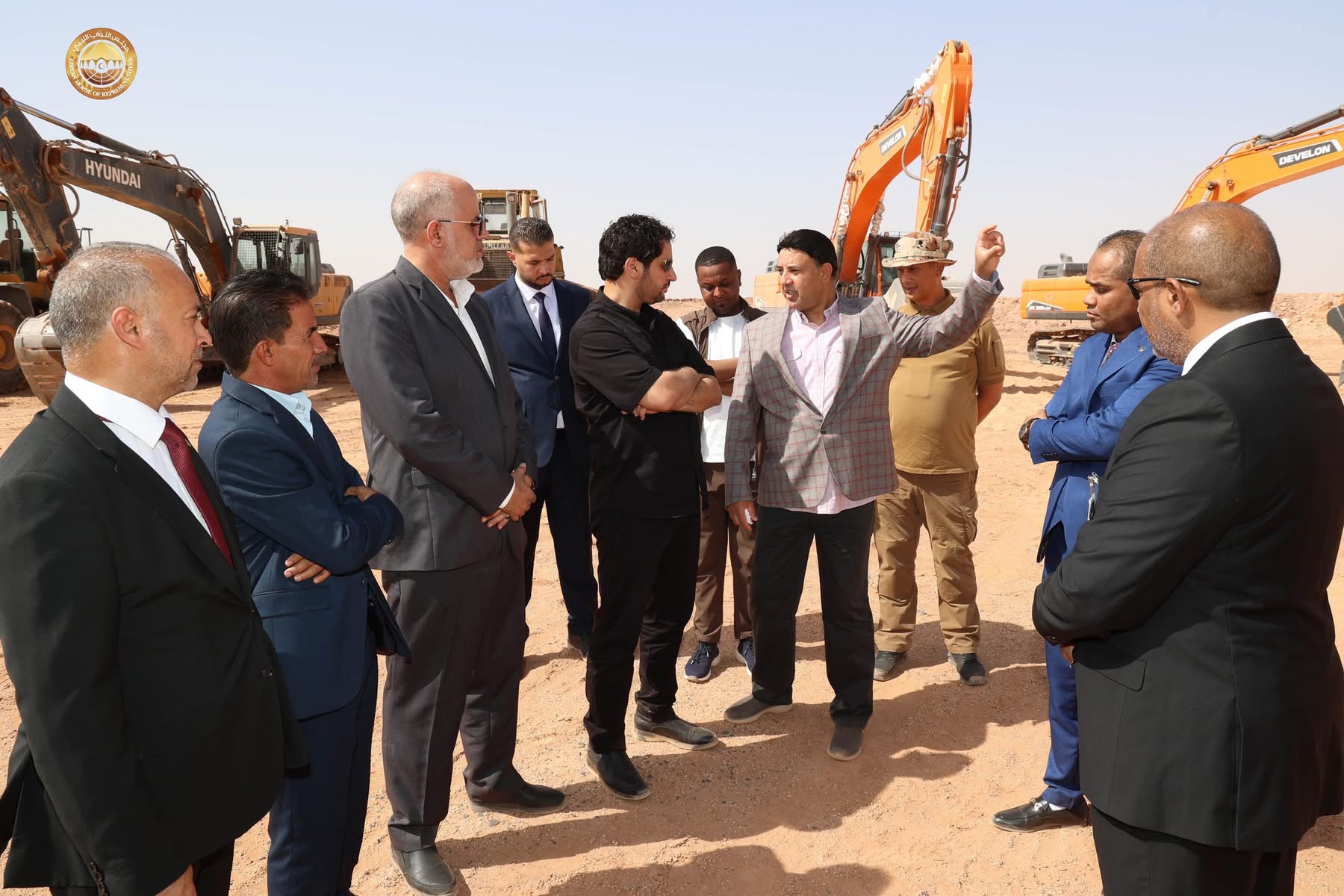 النائب الثاني لرئيس مجلس النواب مصباح دومة يتابع سير العمل ونسب إنجاز المشاريع في سبها