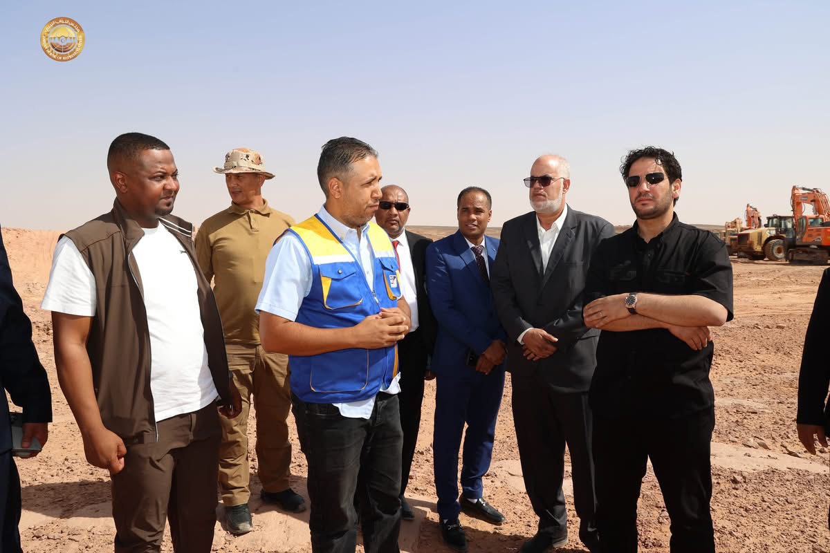 النائب الثاني لرئيس مجلس النواب مصباح دومة يتابع سير العمل ونسب إنجاز المشاريع في سبها