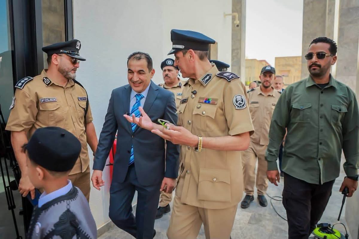 وزير الداخلية يفتتح مقر دار المحفوظات بمصلحة الأحوال المدنية في بنغازي