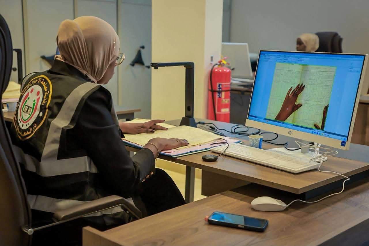 وزير الداخلية يفتتح مقر دار المحفوظات بمصلحة الأحوال المدنية في بنغازي