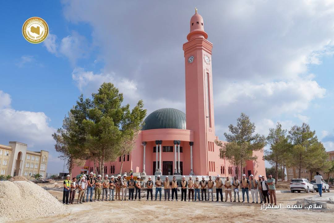 مدير عام صندوق التنمية وإعادة إعمار ليبيا يتابع تطوير مرافق جامعة عمر المختار بالبيضاء