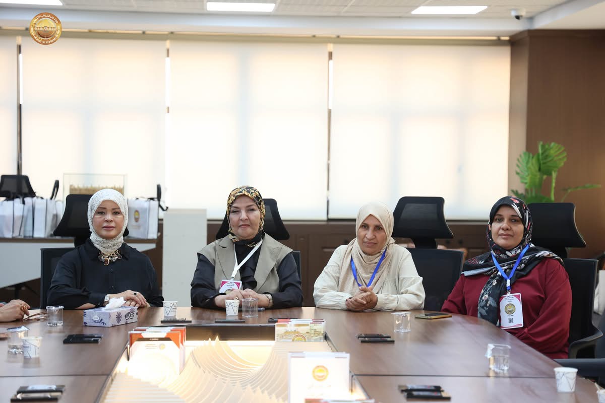 وفد من التفتيش والتوجيه التربوي ببنغازي يزور المكتبة البرلمانية
