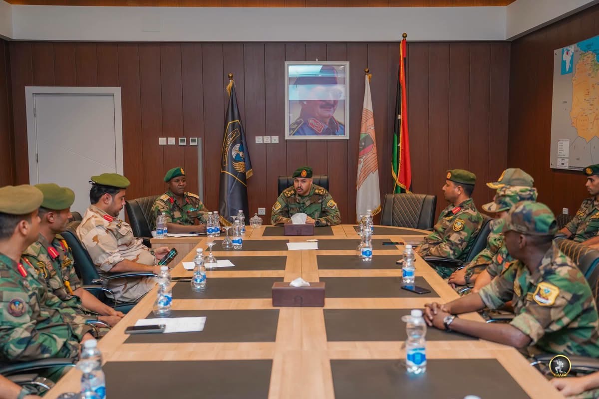 القيادة العامة للقوات المسلحة تُقيم مراسم ترقية استثنائية لعدد من ضباط القوات الخاصة