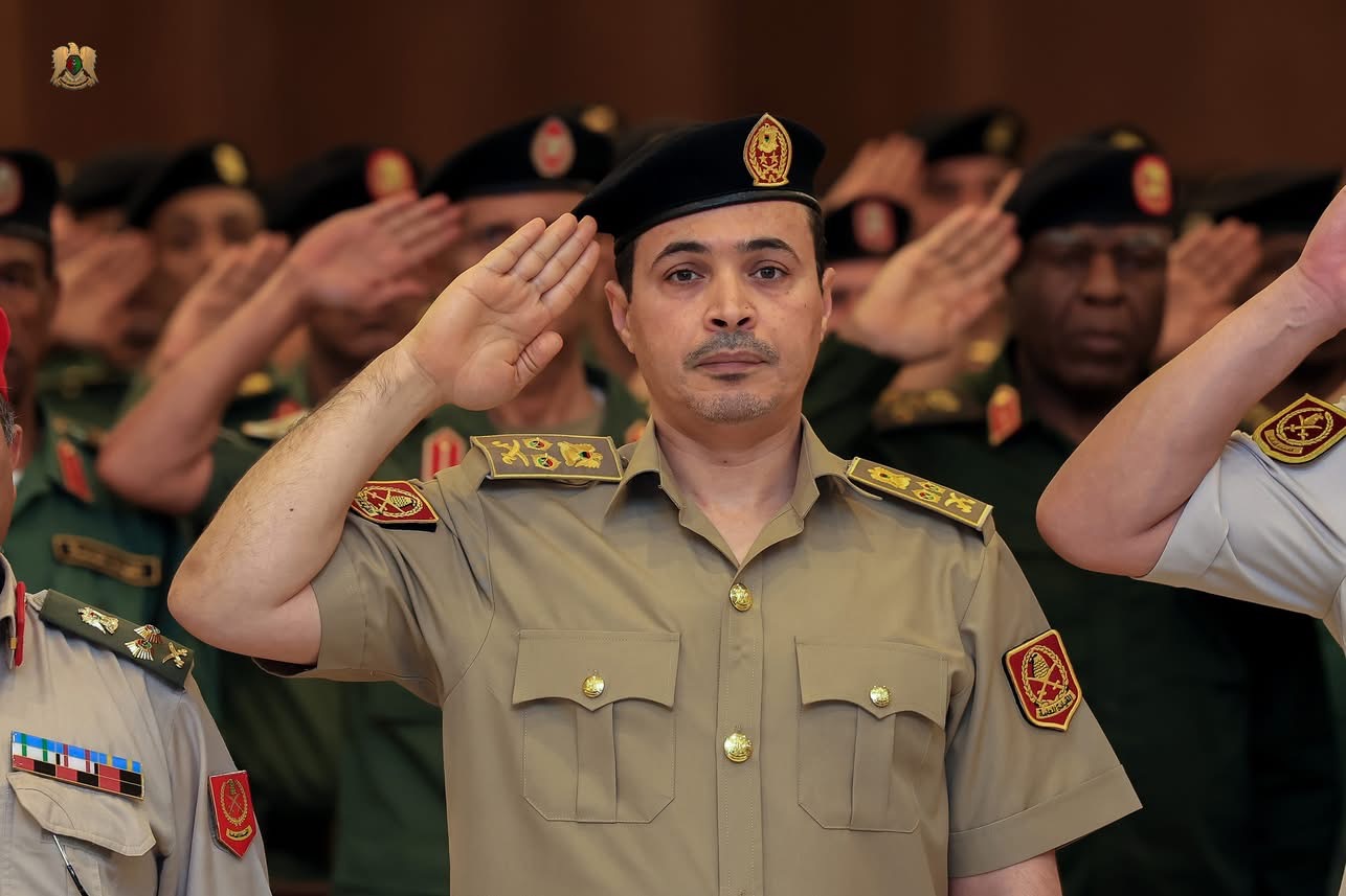 القائد العام للقوات المسلحة المشير اركان حرب خليفة أبو القاسم حفتر يشارك في احتفالية الذكرى الـ86 لتأسيس الجيش الليبي