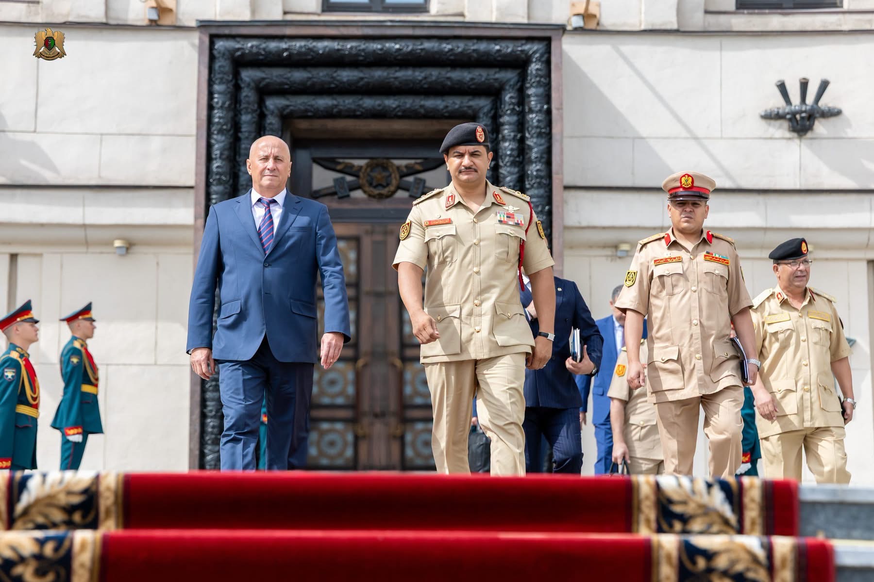 نائب القائد العام للقوات المسلحة الفريق أول ركن صدام حفتر يلتقي وزير الدفاع الروسي في موسكو لتعزيز التعاون العسكري