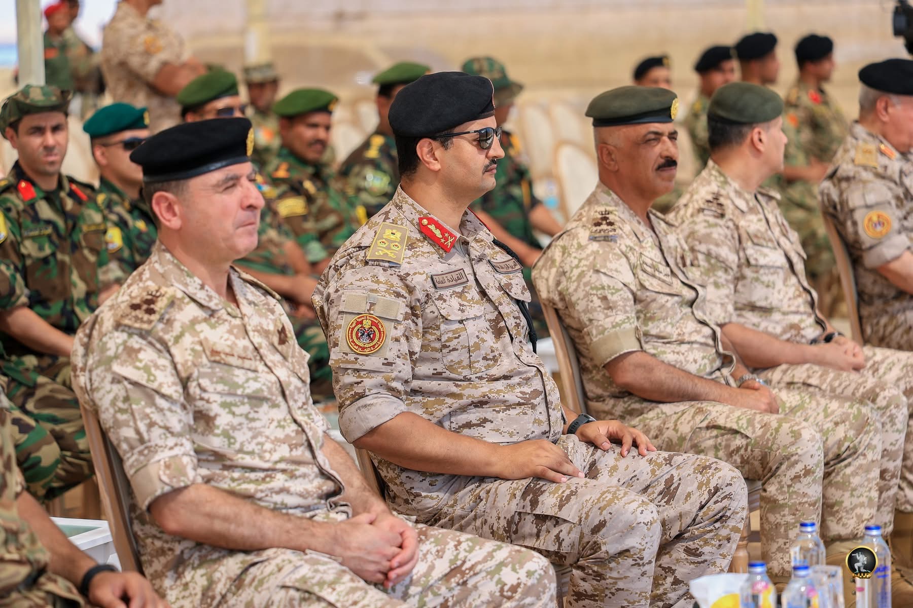 رئيس الأركان العامة للقوات المسلحة الفريق أول ركن خالد حفتر يشيد بكفاءة الوحدات المشاركة في مناورة "الترابط 2"
