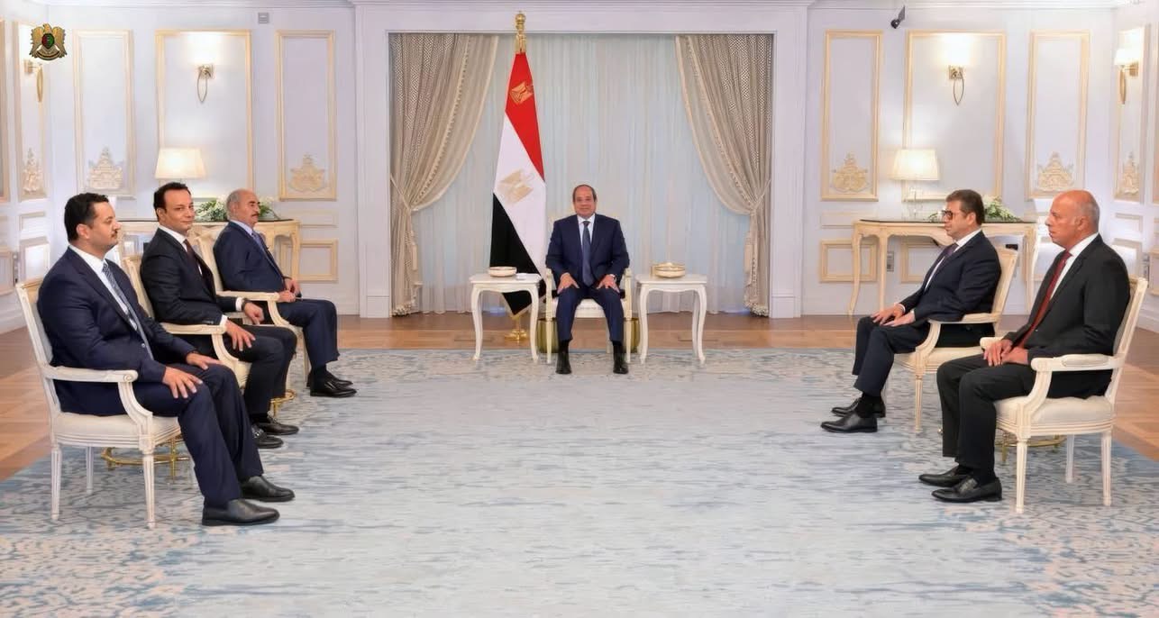 القائد العام للقوات المسلحة المشير اركان حرب خليفة بالقاسم حفتر يلتقي الرئيس السيسي في القاهرة لبحث التعاون وتعزيز الاستقرار