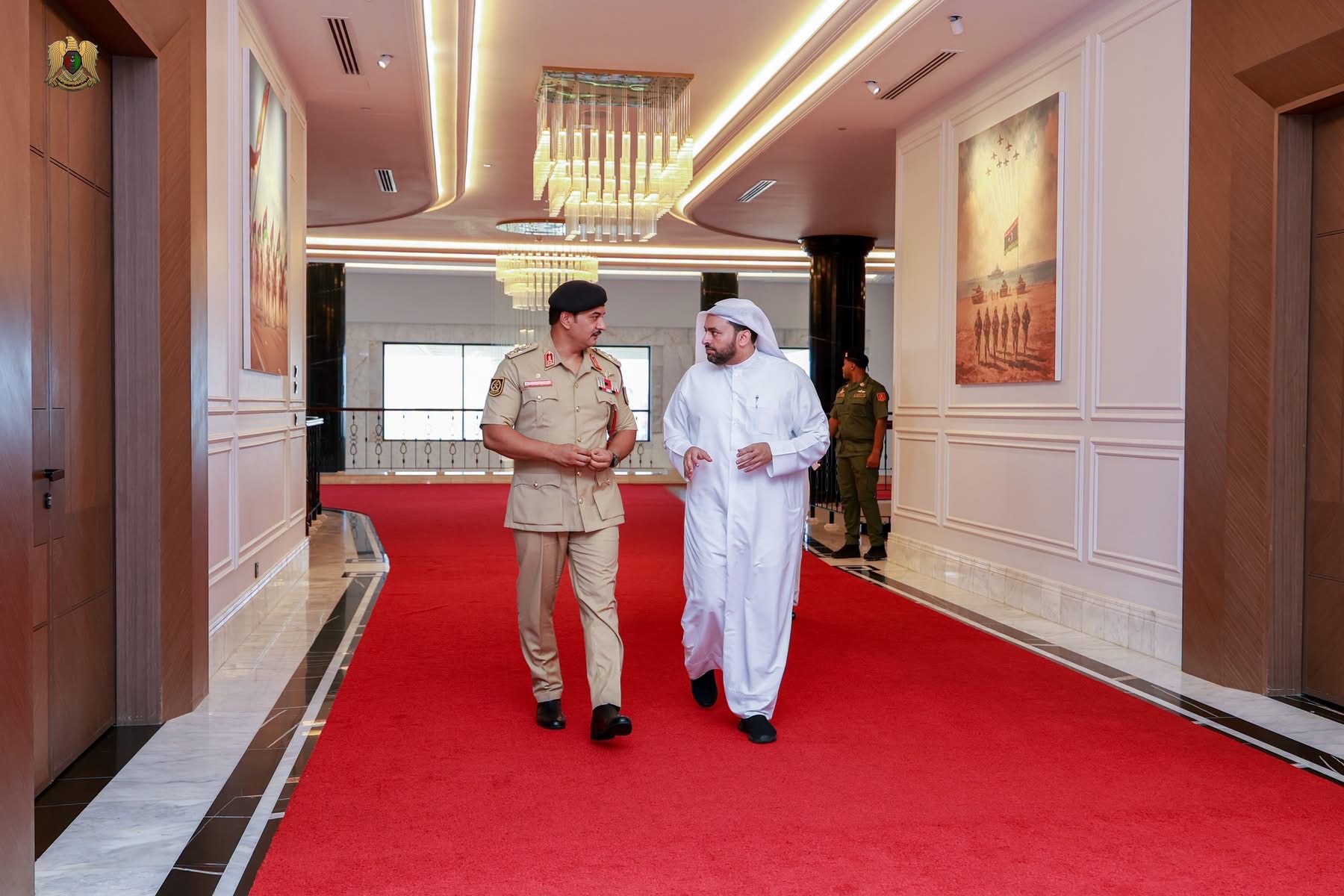 القائد العام للقوات المسلحة المكلّف الفريق أول ركن صدام حفتر  يستقبل وزير الدولة القطري ويبحثان تعزيز التعاون بين البلدين