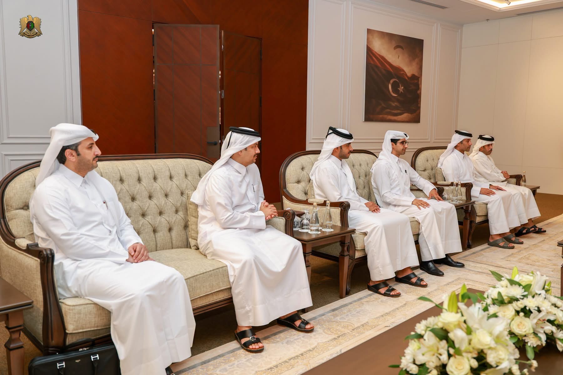 القائد العام للقوات المسلحة المكلّف الفريق أول ركن صدام حفتر  يستقبل وزير الدولة القطري ويبحثان تعزيز التعاون بين البلدين