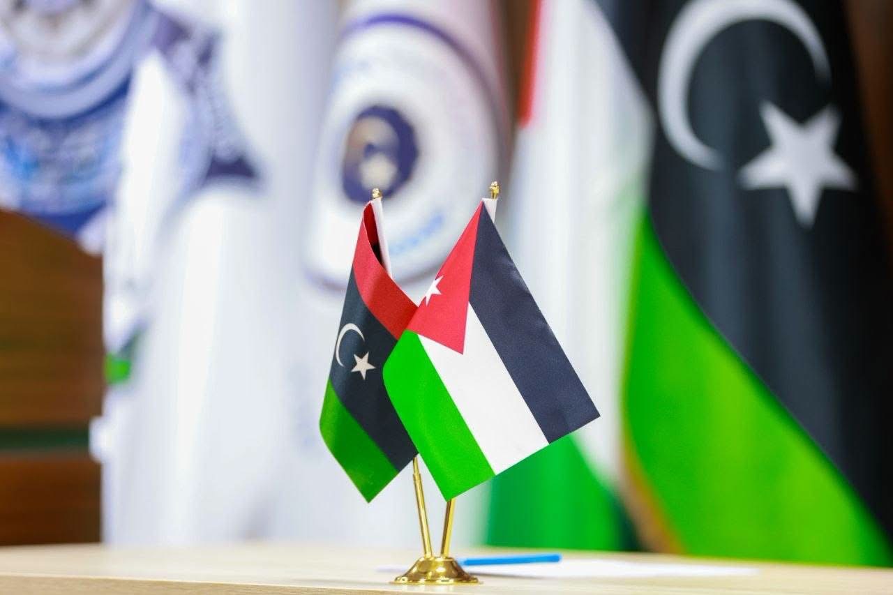 اللجنة العلمية الأردنية تبدأ إجراء الامتحان التفاضلي للمتقدمين إلى كلية ضباط الشرطة في بنغازي