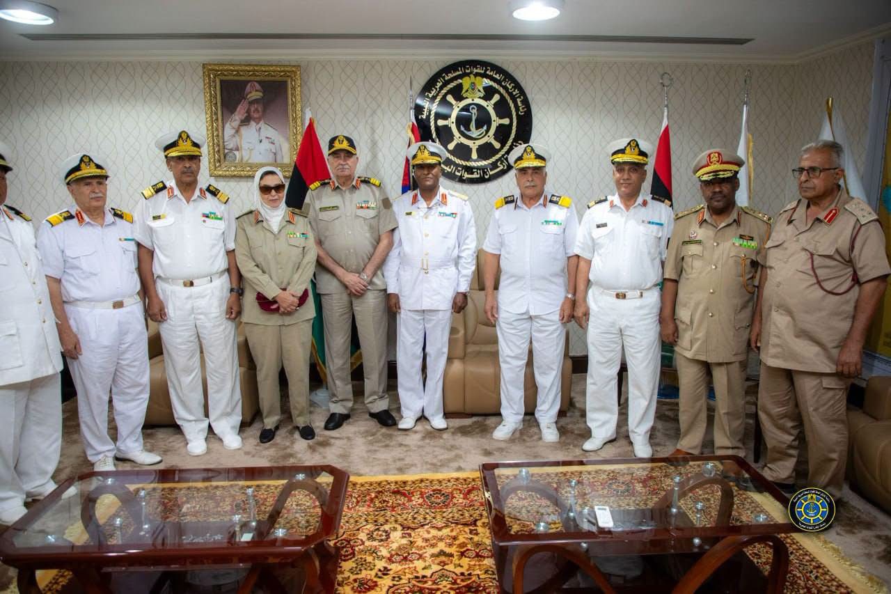 اللواء بحار الطاهر السعيطي رئيساً لأركان القوات البحرية