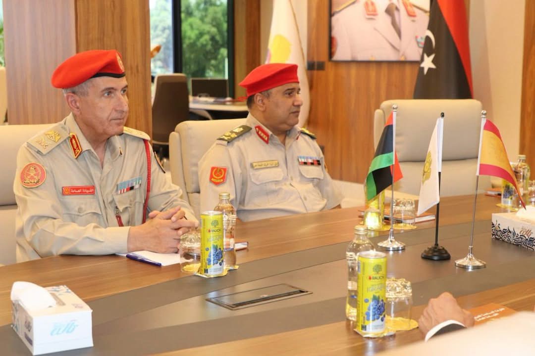 الأمين العام للقيادة العامة يستقبل الملحق العسكري الإسباني لدى ليبيا