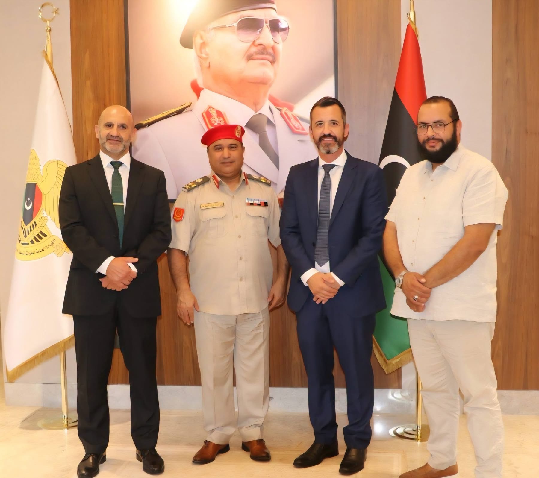 الأمين العام للقيادة العامة يستقبل الملحق العسكري الإسباني لدى ليبيا
