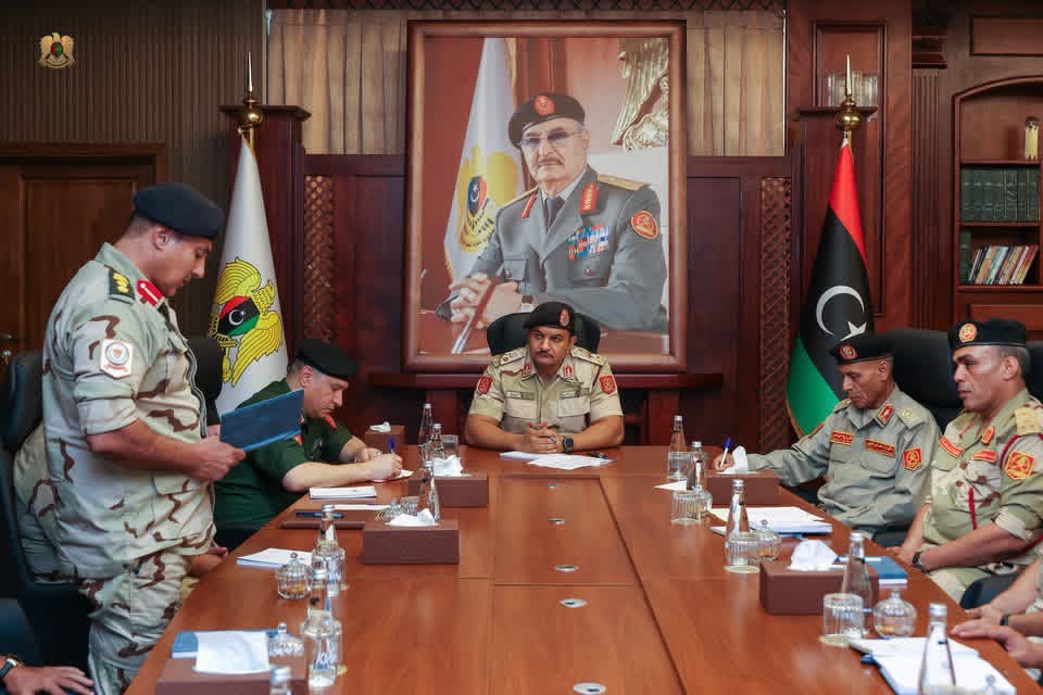 نائب القائد العام للقوات المسلحة الفريق أول ركن صدام حفتر يتابع جاهزية لواء القرضابية ومهامه العسكرية