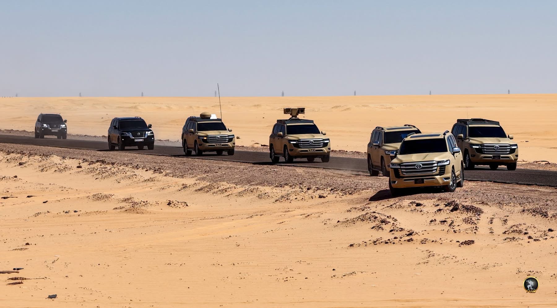 رئيس الأركان العامة للقوات المسلحة الفريق أول ركن خالد حفتر يتفقد المناطق الحدودية الجنوبية
