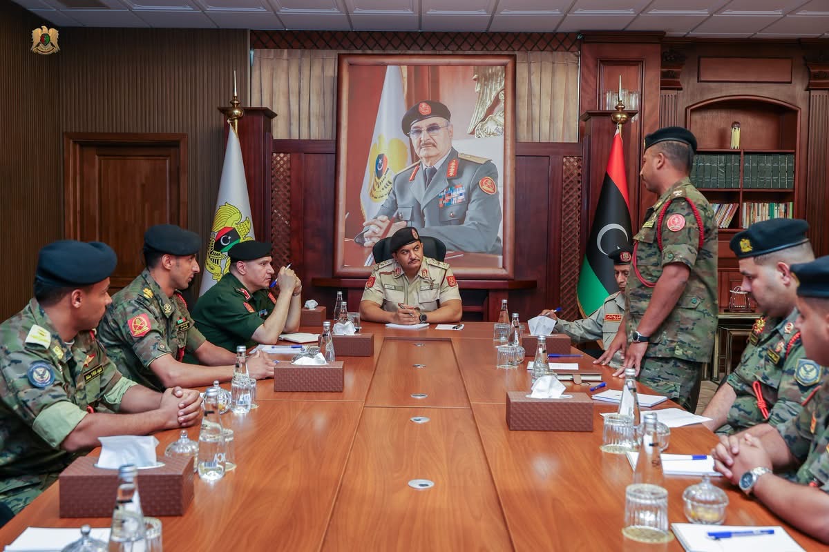 زيارة تفقدية لنائب القائد العام للقوات المسلحة الفريق أول ركن صدام حفتر إلى الكتيبة الأولى مشاة في سرت