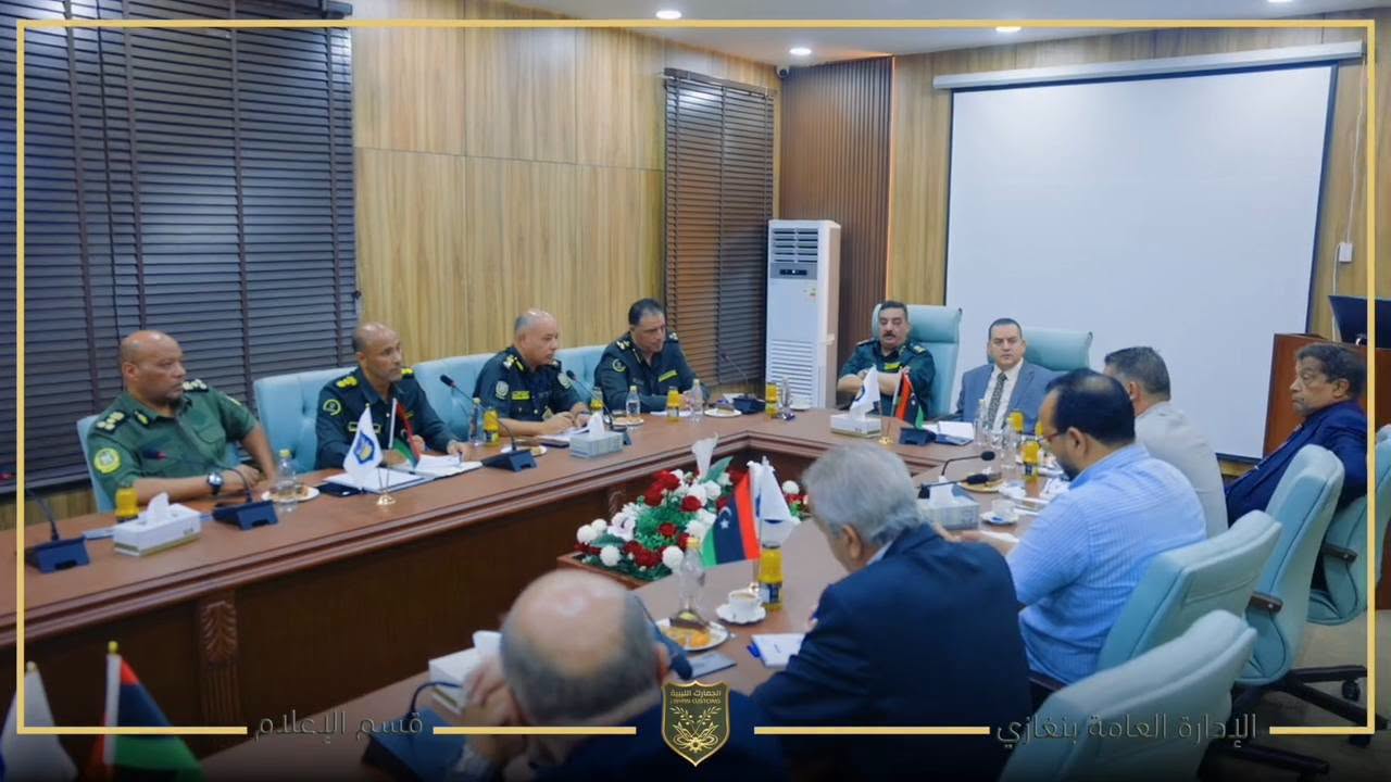 الحويج يبحث مع الجمارك والمالية تفعيل النافذة الإلكترونية بمنفذ أمساعد