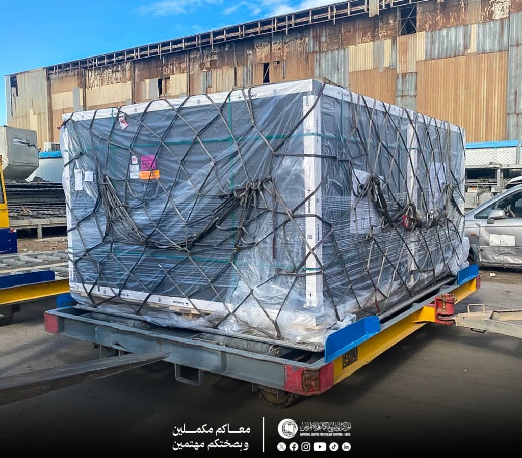 مركز مكافحة الأمراض يتسلم شحنة تطعيمات روتينية من فايزر