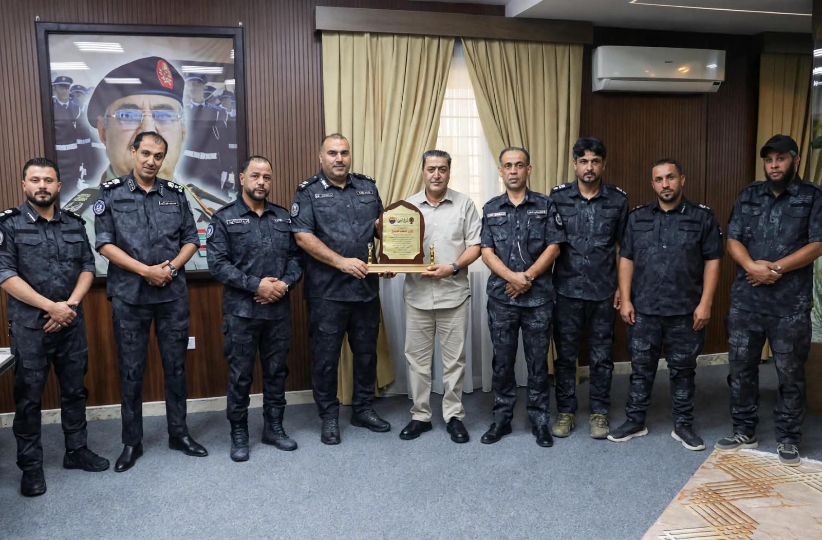 فروع البحث الجنائي تكرم اللواء أحمد الشامخ عرفانا بمسيرة عطائه الأمني
