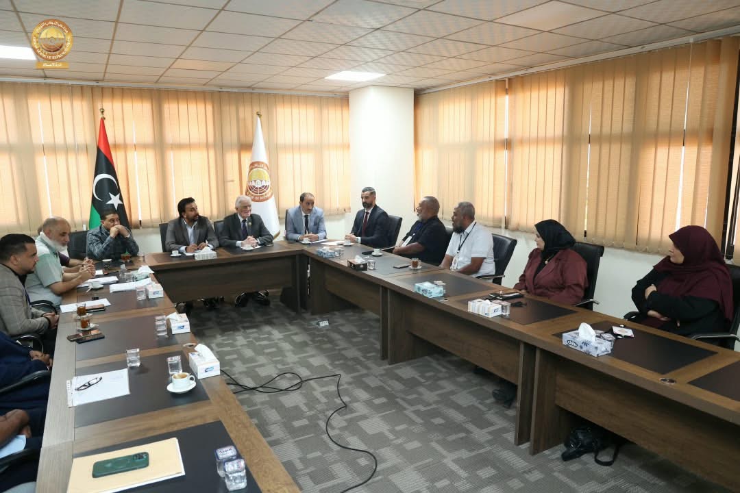 لجنة الصحة النيابية تبحث مطالب العاملين بقطاع الصحة